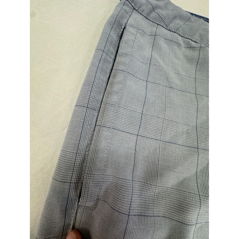 TravisMathew Grey Plaid Golf Shorts Mens 36 Performance Stretch Flat Front - Picture 8 of 13